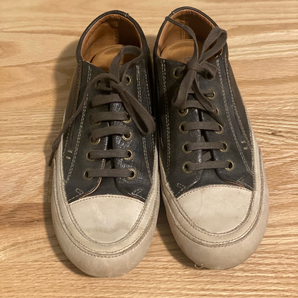 Bussola leather sneakers